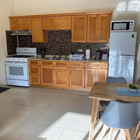 Lovely 2 Bedroom Apartment In Quiet Neighborhood! Philipsburg  Extérieur photo